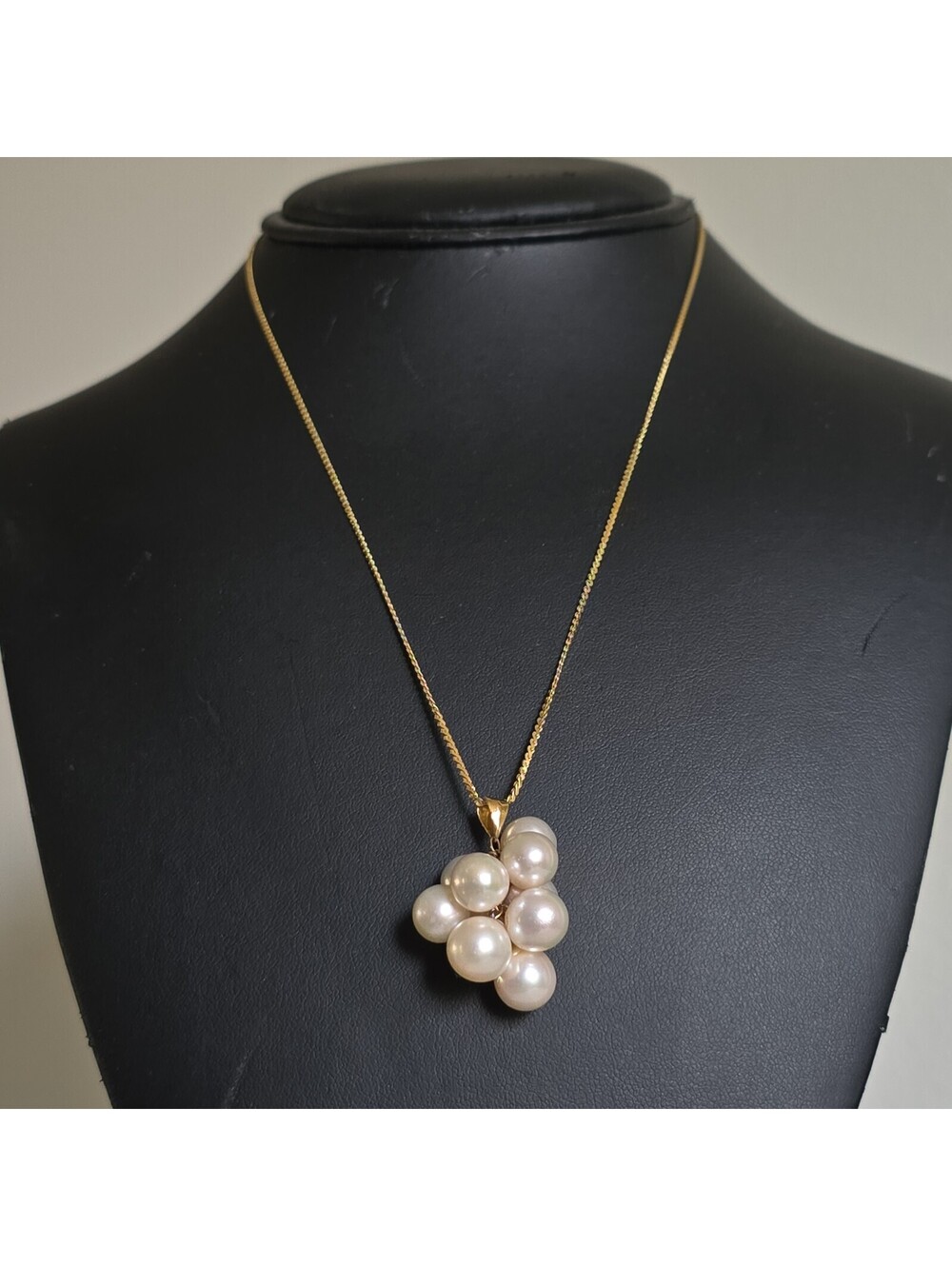 Vintage 18K Pearl Cluster Pendant Necklace